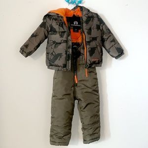 Weatherproof jacket and snowpants set 18M
